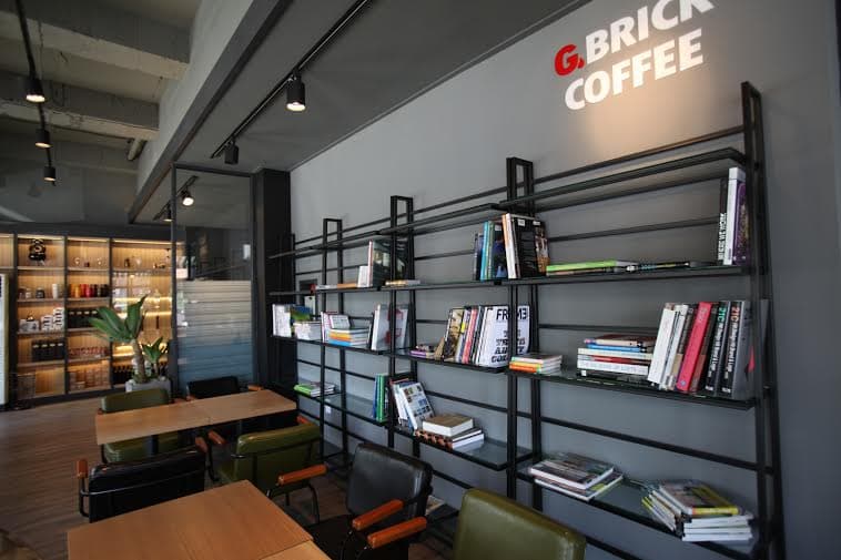GBRICK Coffee 안산점 — 브랜드 월